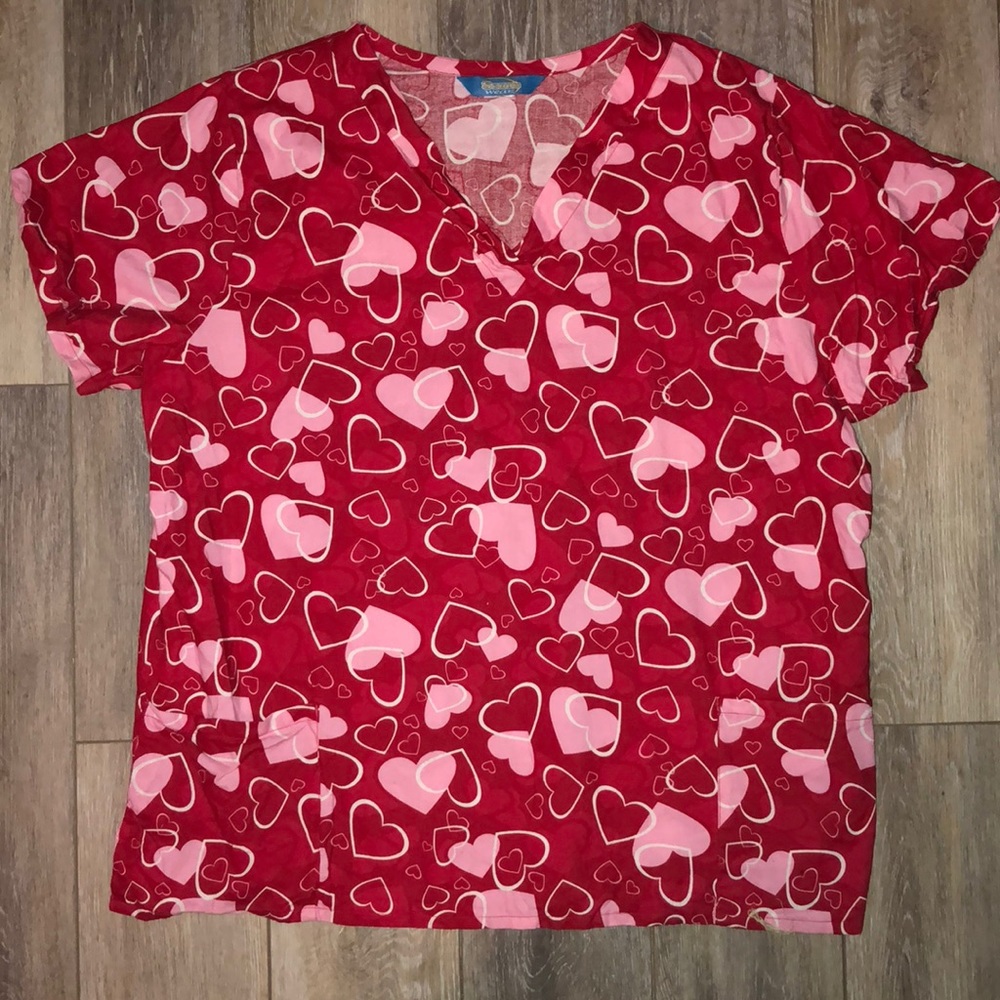❄️Adorable heart Scrub Wear